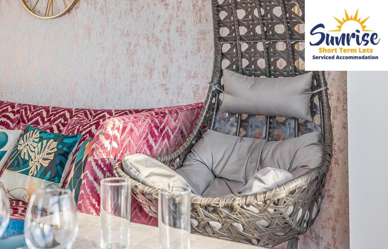 Presidential Apartment, Family Home, Luxury Bedrooms, 2 Rooms, 1 King Bed, 2 Single Beds, Free Wifi, Free Parking, Tourists, Business Travelers, Relocation, Beautiful River Views, - Long Stays, Invoice And Reduced Price Are Only Via Sunrise Short Let Νταντί Εξωτερικό φωτογραφία