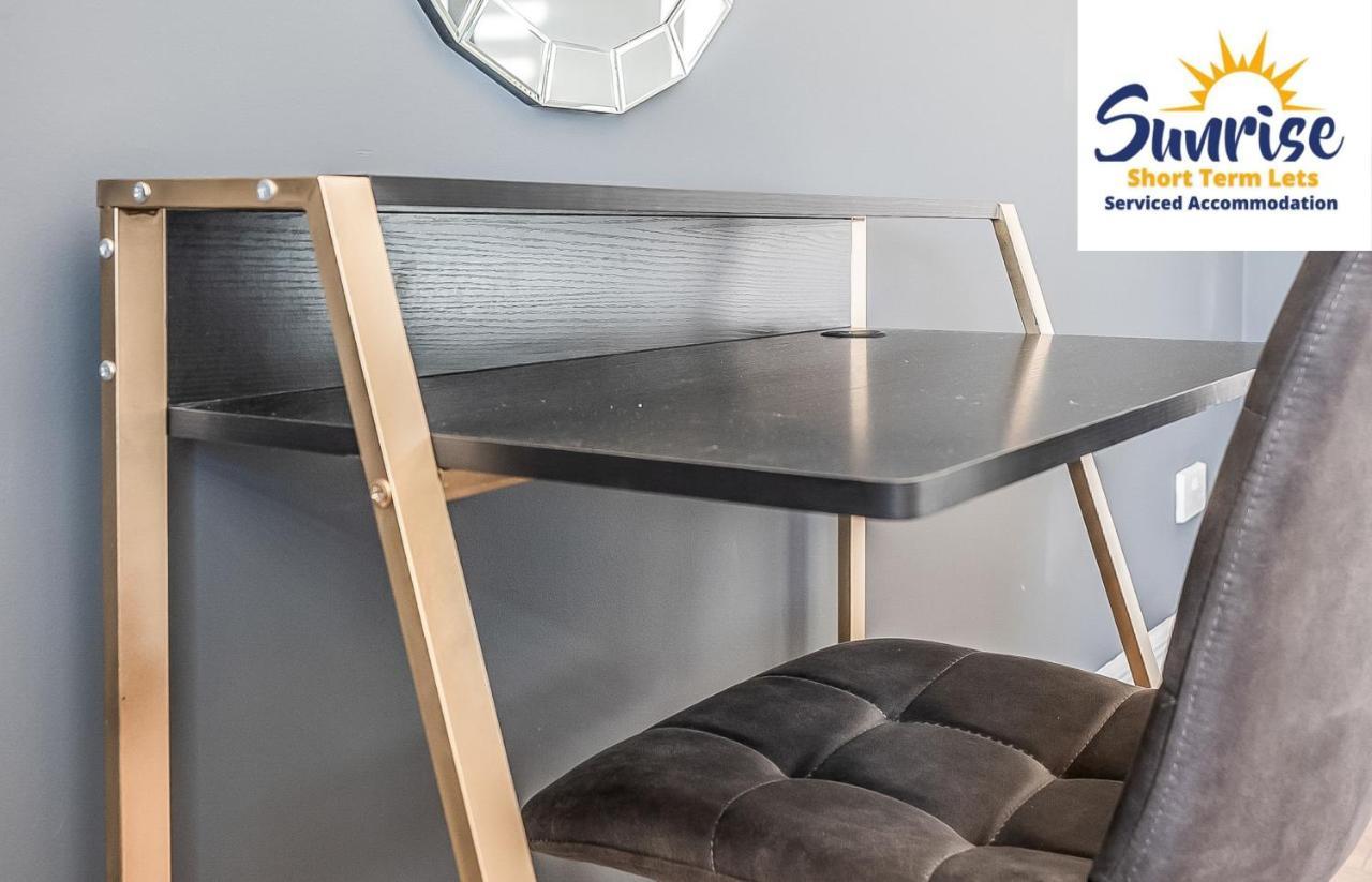 Presidential Apartment, Family Home, Luxury Bedrooms, 2 Rooms, 1 King Bed, 2 Single Beds, Free Wifi, Free Parking, Tourists, Business Travelers, Relocation, Beautiful River Views, - Long Stays, Invoice And Reduced Price Are Only Via Sunrise Short Let Νταντί Εξωτερικό φωτογραφία