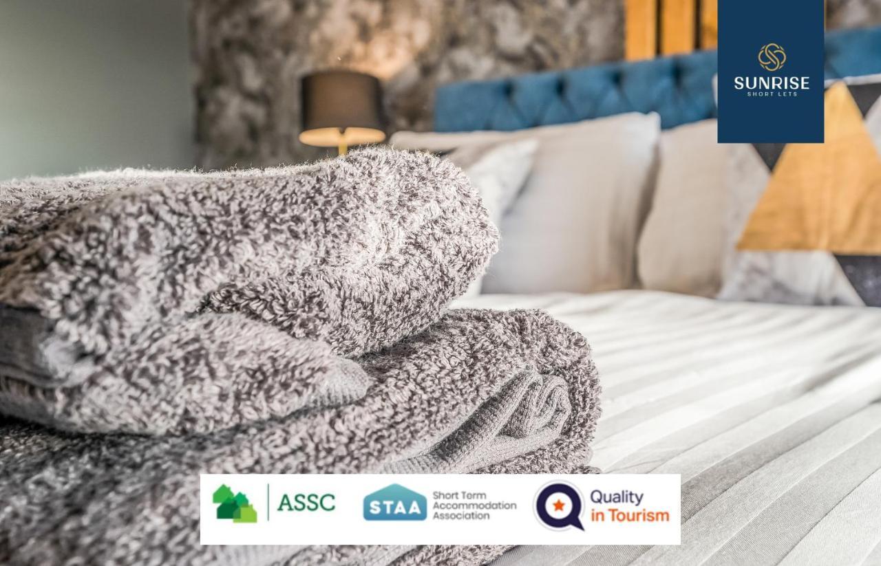 Presidential Apartment, Family Home, Luxury Bedrooms, 2 Rooms, 1 King Bed, 2 Single Beds, Free Wifi, Free Parking, Tourists, Business Travelers, Relocation, Beautiful River Views, - Long Stays, Invoice And Reduced Price Are Only Via Sunrise Short Let Νταντί Εξωτερικό φωτογραφία